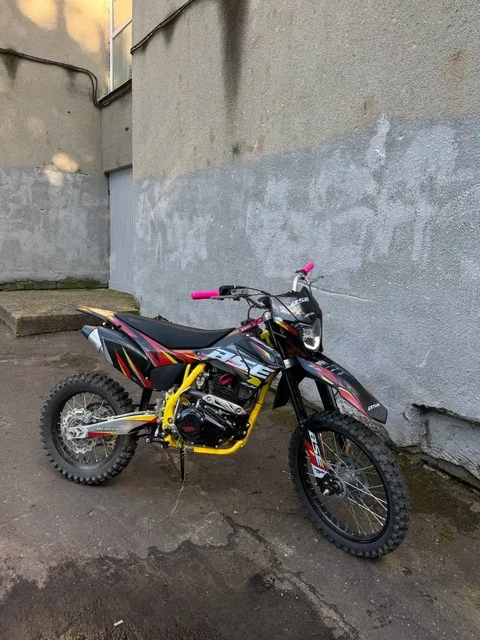 Продам мотоцикл, 250 куб.см, 30 м.ч. - ВАЗ в Тверь