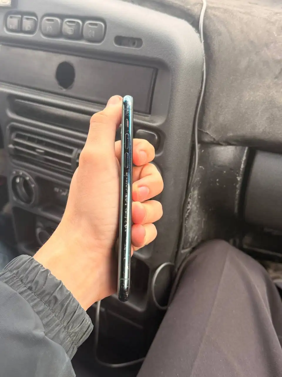 Продам iPhone 11 Pro 256GB - Смартфоны и гаджеты (Электроника) в Тверь