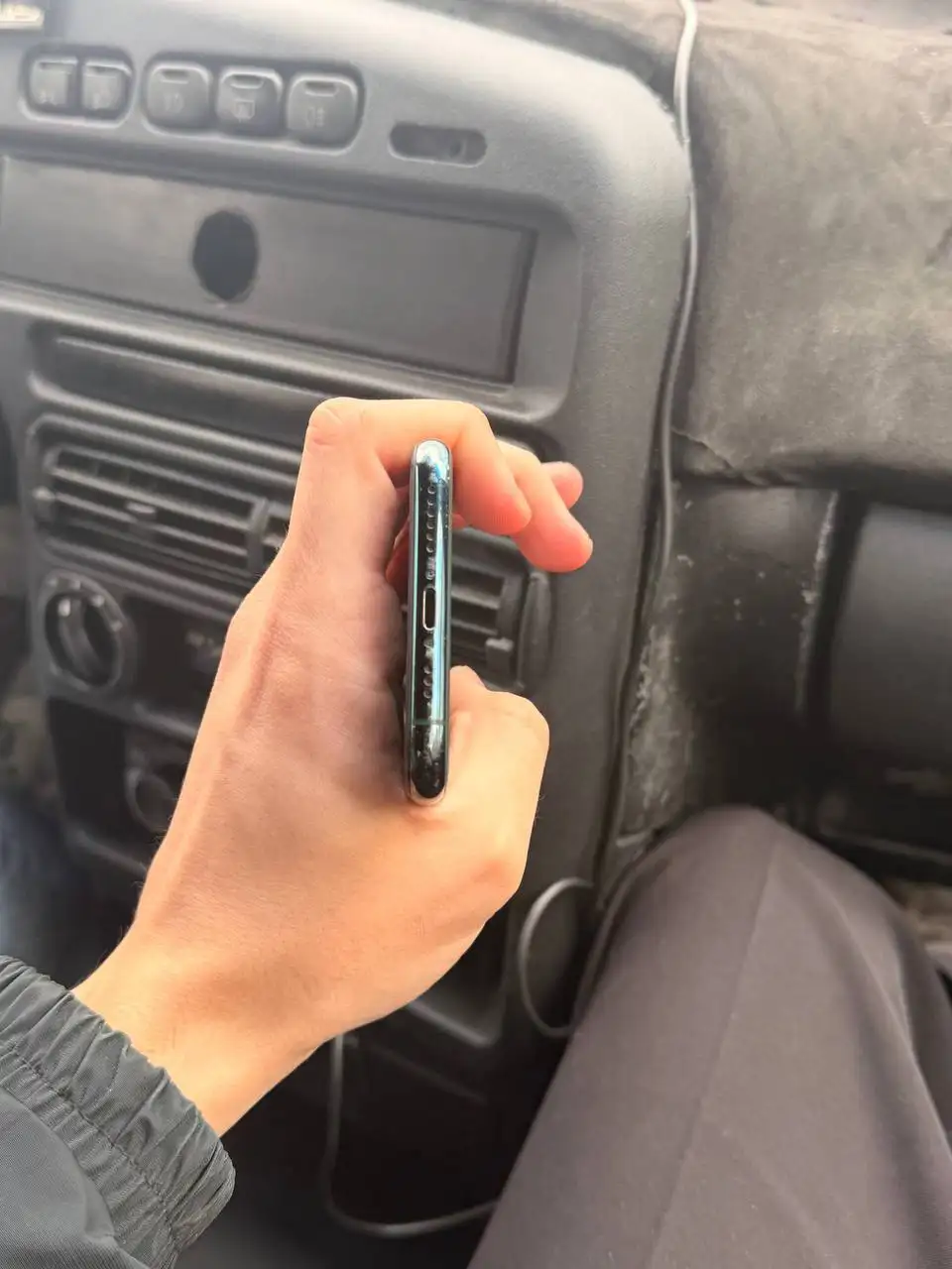Продам iPhone 11 Pro 256GB - Смартфоны и гаджеты (Электроника) в Тверь
