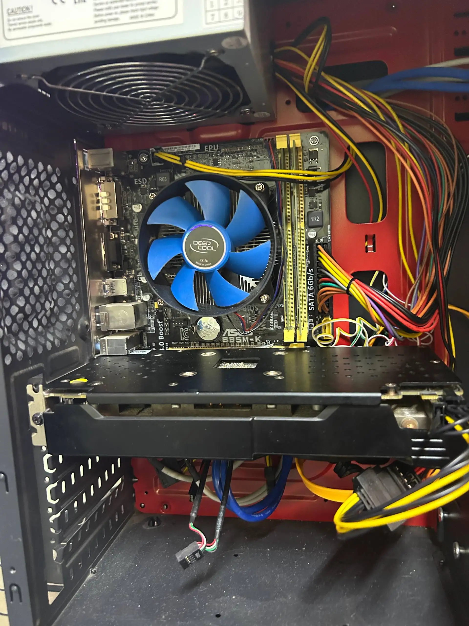 Продаю комплект ПК: I5 4460, RX470, SSD 120, HDD 500 - Компьютерные комплектующие (Электроника) в Тверь