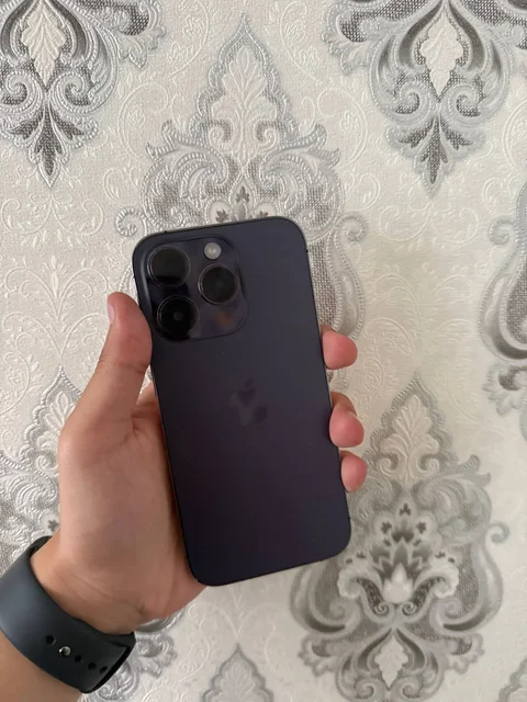 Продам iPhone 14 Pro и iPhone 12 - Периферия в Тверь