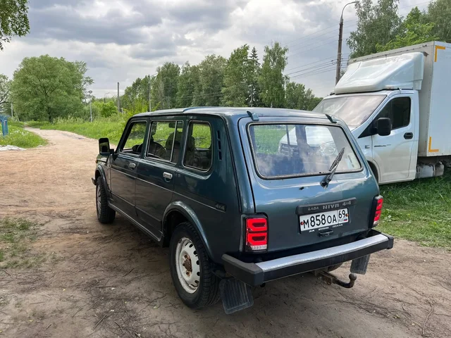 Продам Ниву - Внедорожники в Тверь