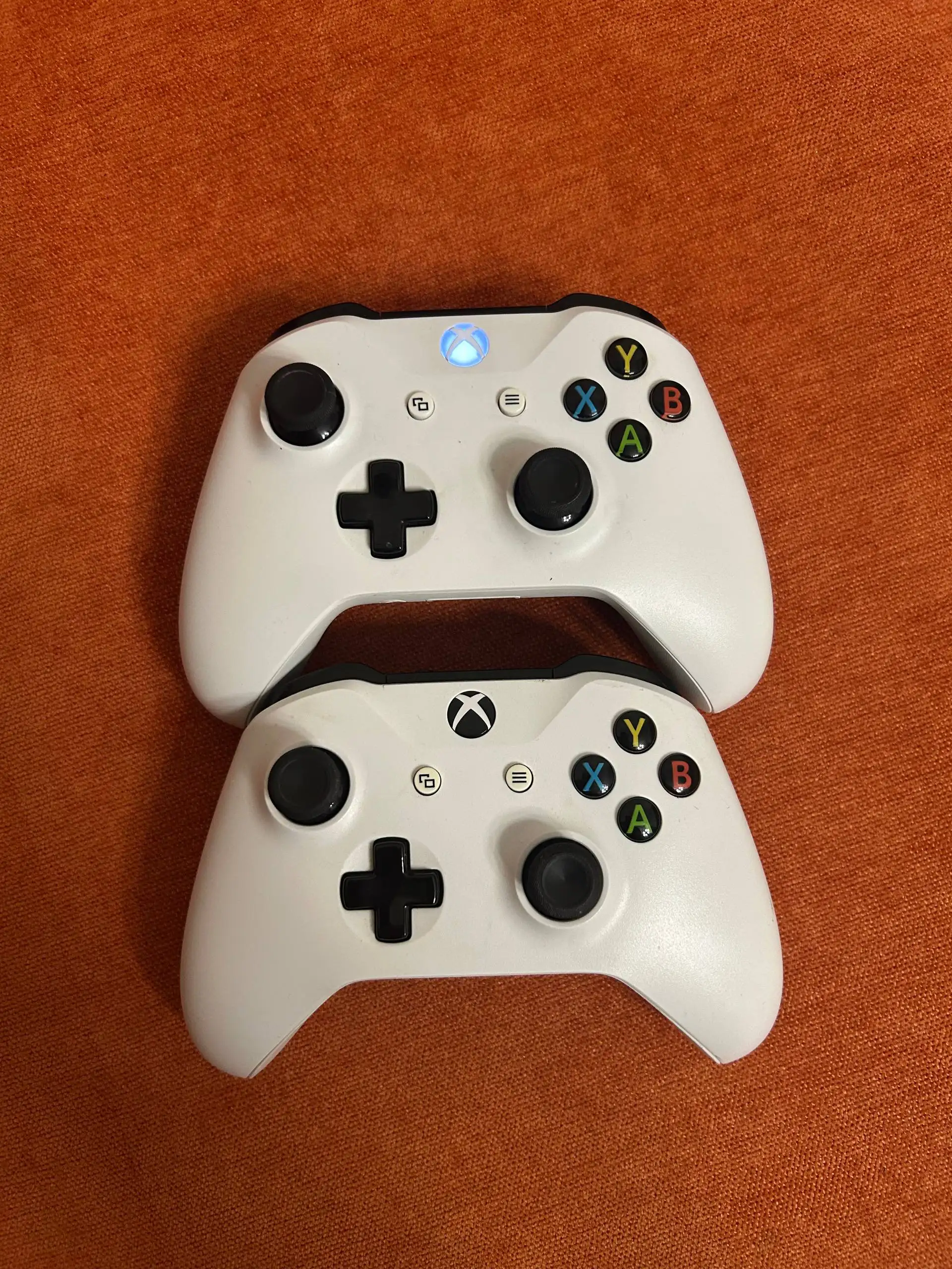 Продам Xbox One и ПК - Игровые приставки и игры (Электроника) в Тверь