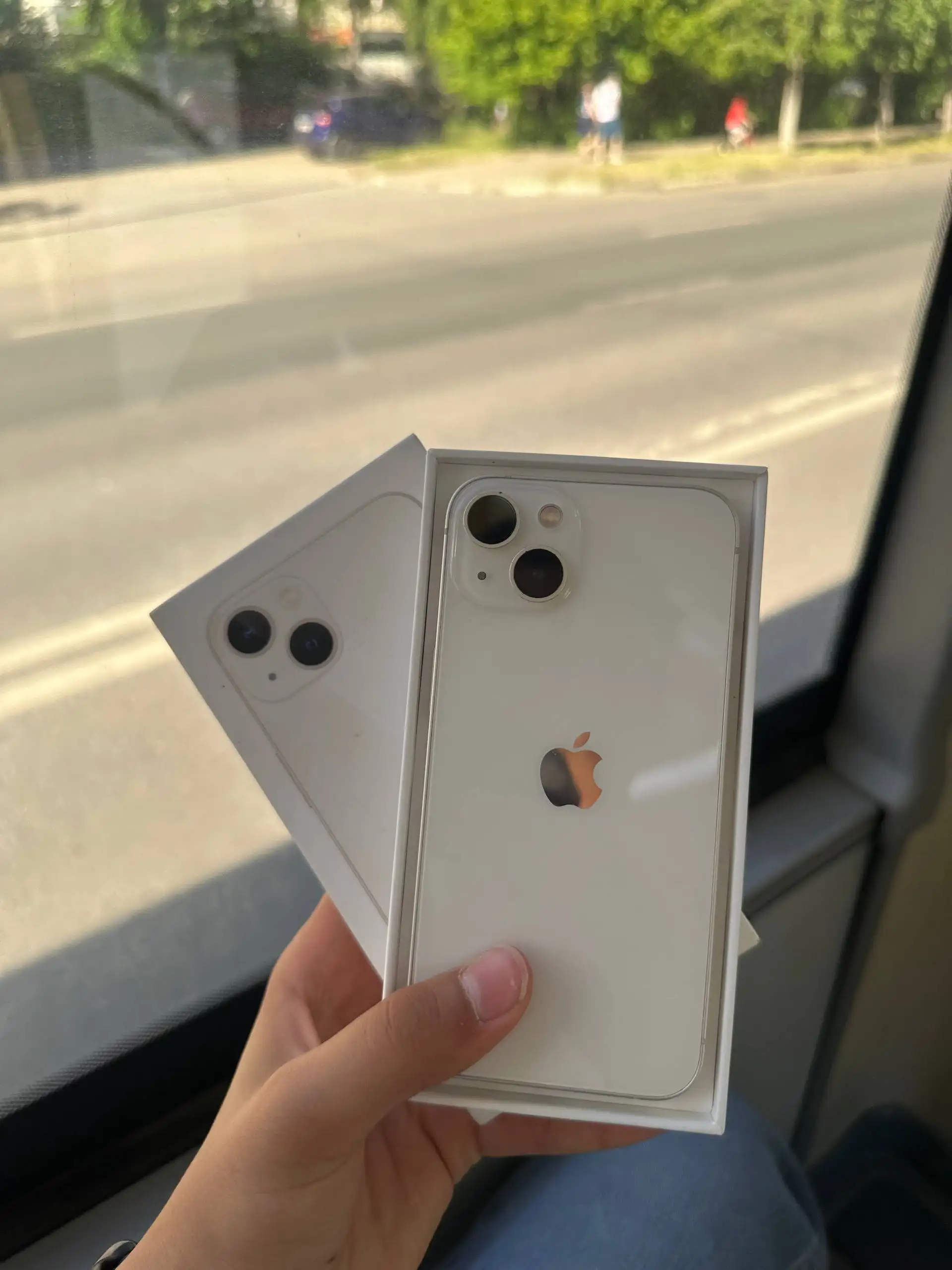 Продажа iPhone 13 - Смартфоны (Электроника) в Тверь