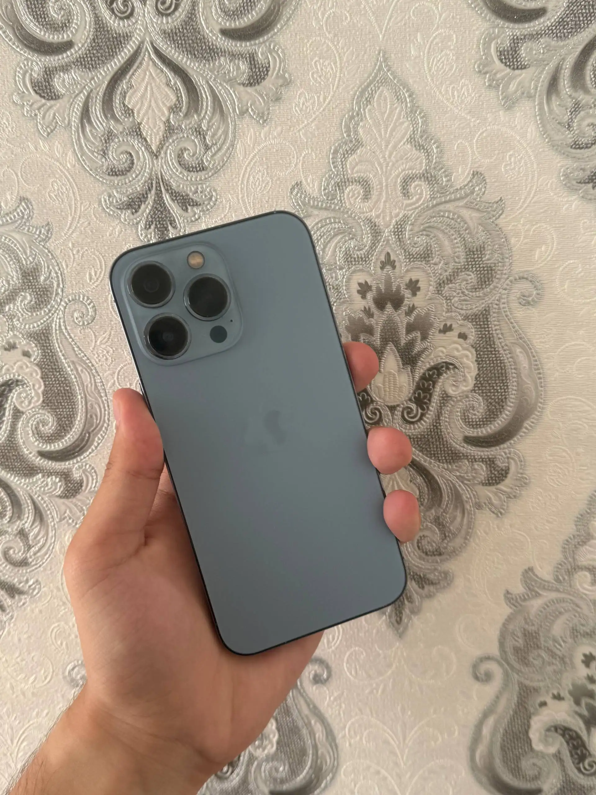 Продажа iPhone 13 Pro и iPhone 13 - Смартфоны (Электроника) в Тверь