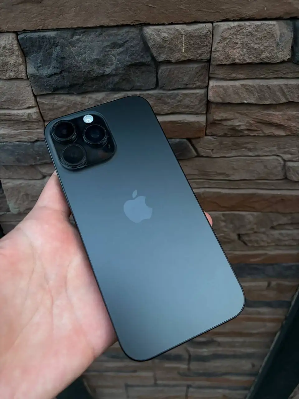 Продам iPhone 17 и iPhone 16 Pro Max - Смартфоны (Электроника) в Тверь