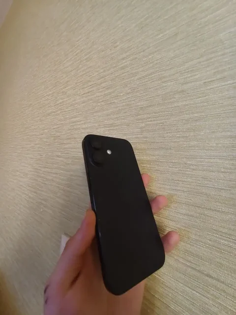 Продам iPhone 16 - Барахолка в Тверь
