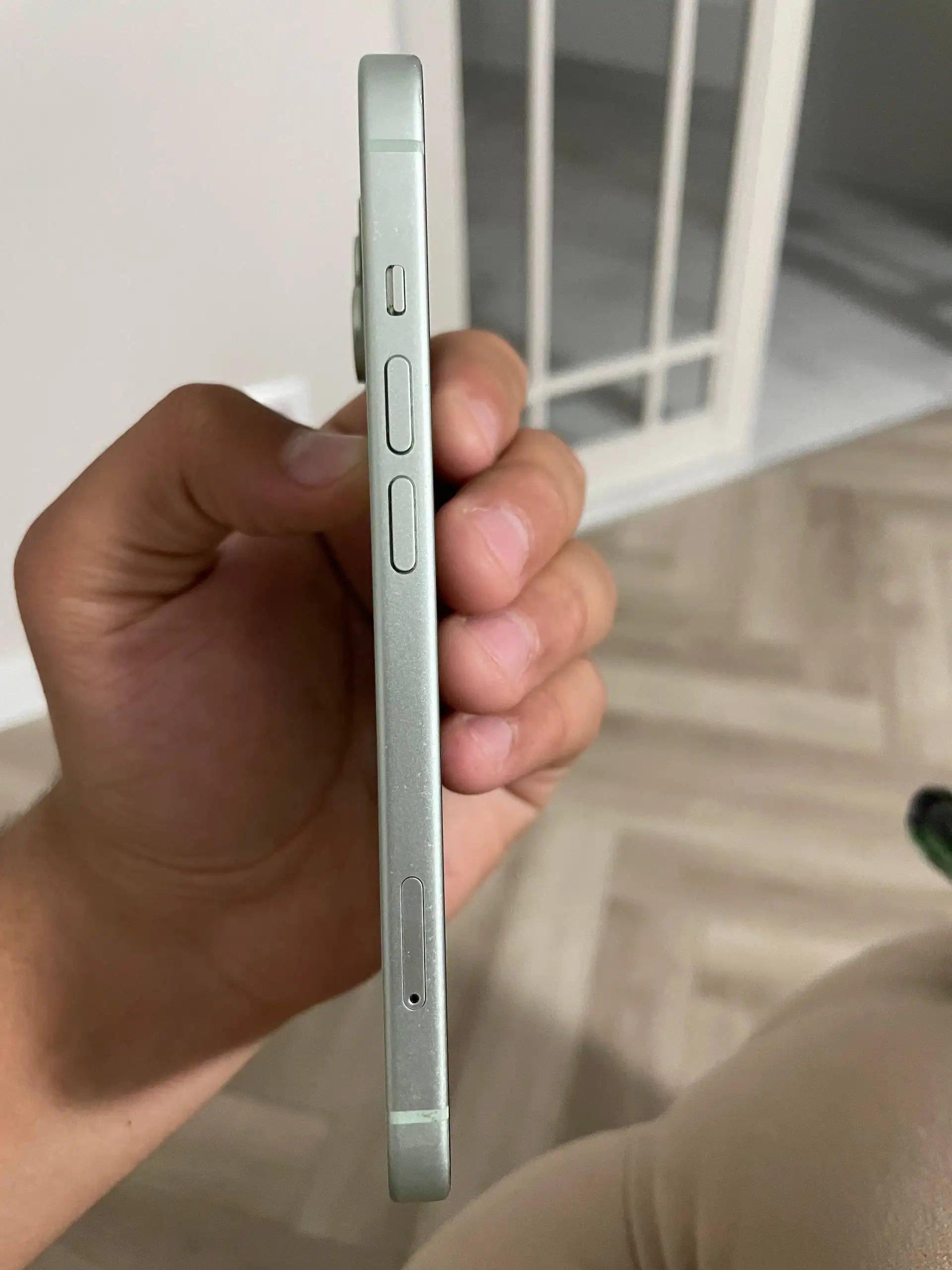 Продам iPhone 15 256GB - Мобильные телефоны (Электроника) в Тверь