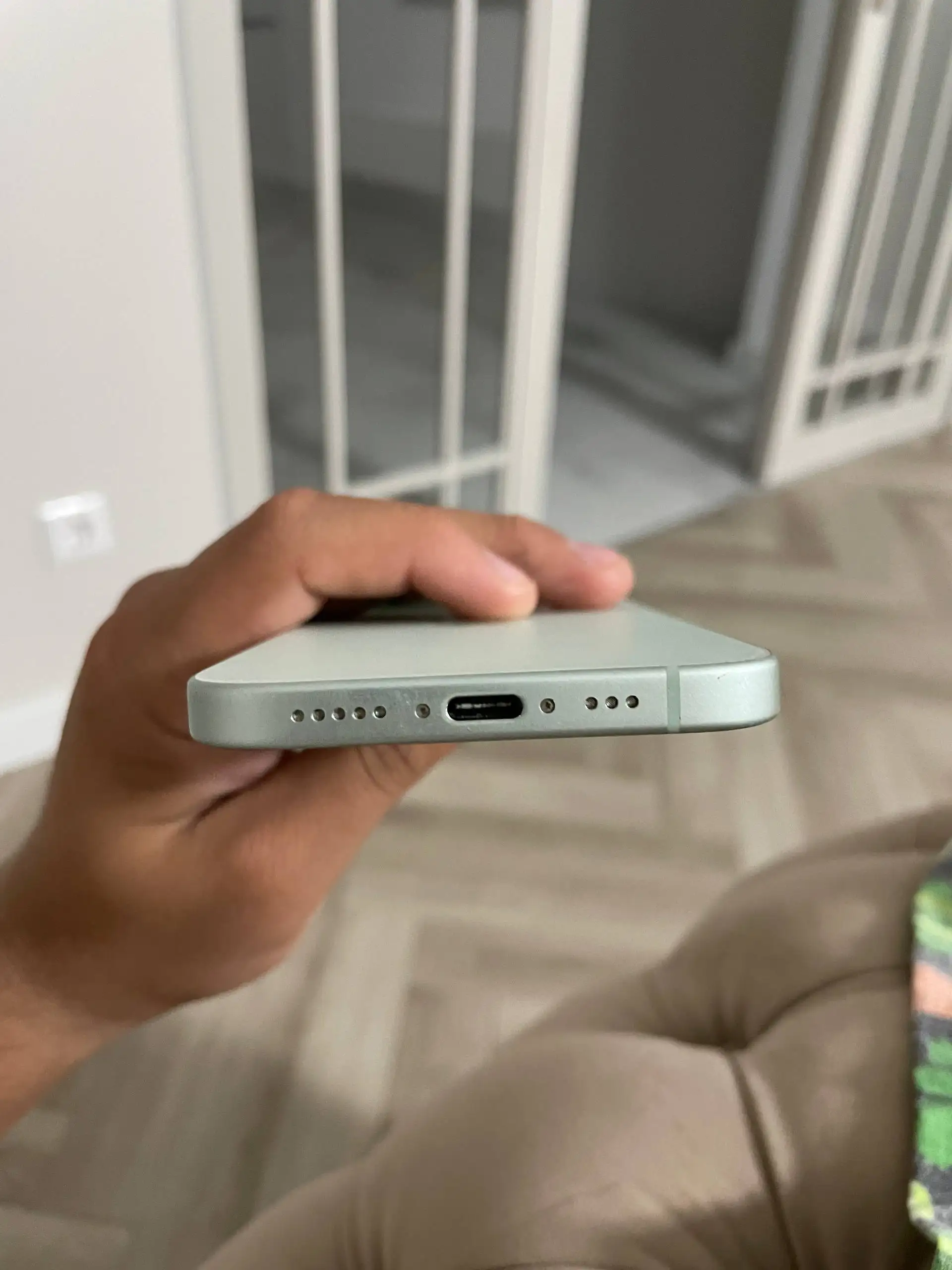 Продам iPhone 15 256GB - Мобильные телефоны (Электроника) в Тверь