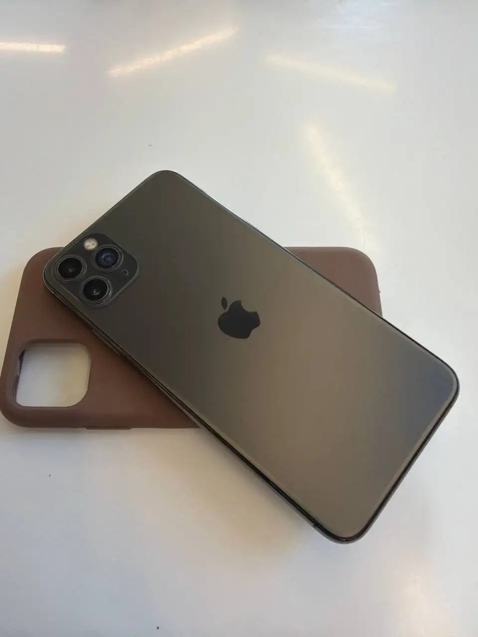 iPhone 11 Pro Max 64GB - Смартфоны (Электроника) в Тверь