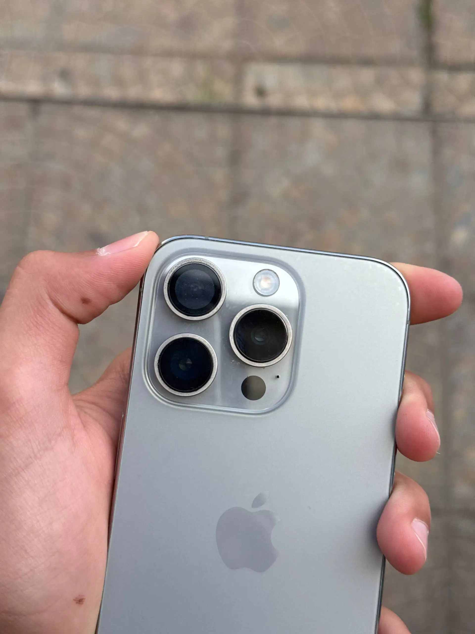 Продам iPhone 15 Pro - Мобильные телефоны (Электроника) в Тверь