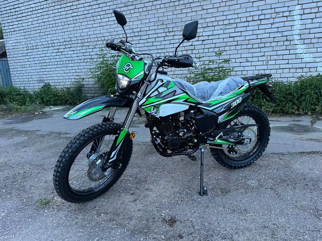 Продам эндуро 300 кубов - Мотоциклы (Авто) в Тверь