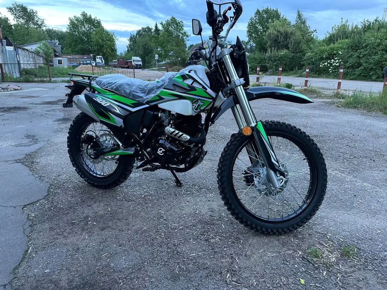 Продам эндуро 300 кубов - Мотоциклы (Авто) в Тверь