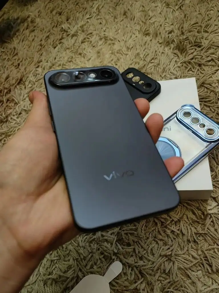 Продам Vivo S50 Pro Mini 12/256GB - Смартфоны (Электроника) в Тверь