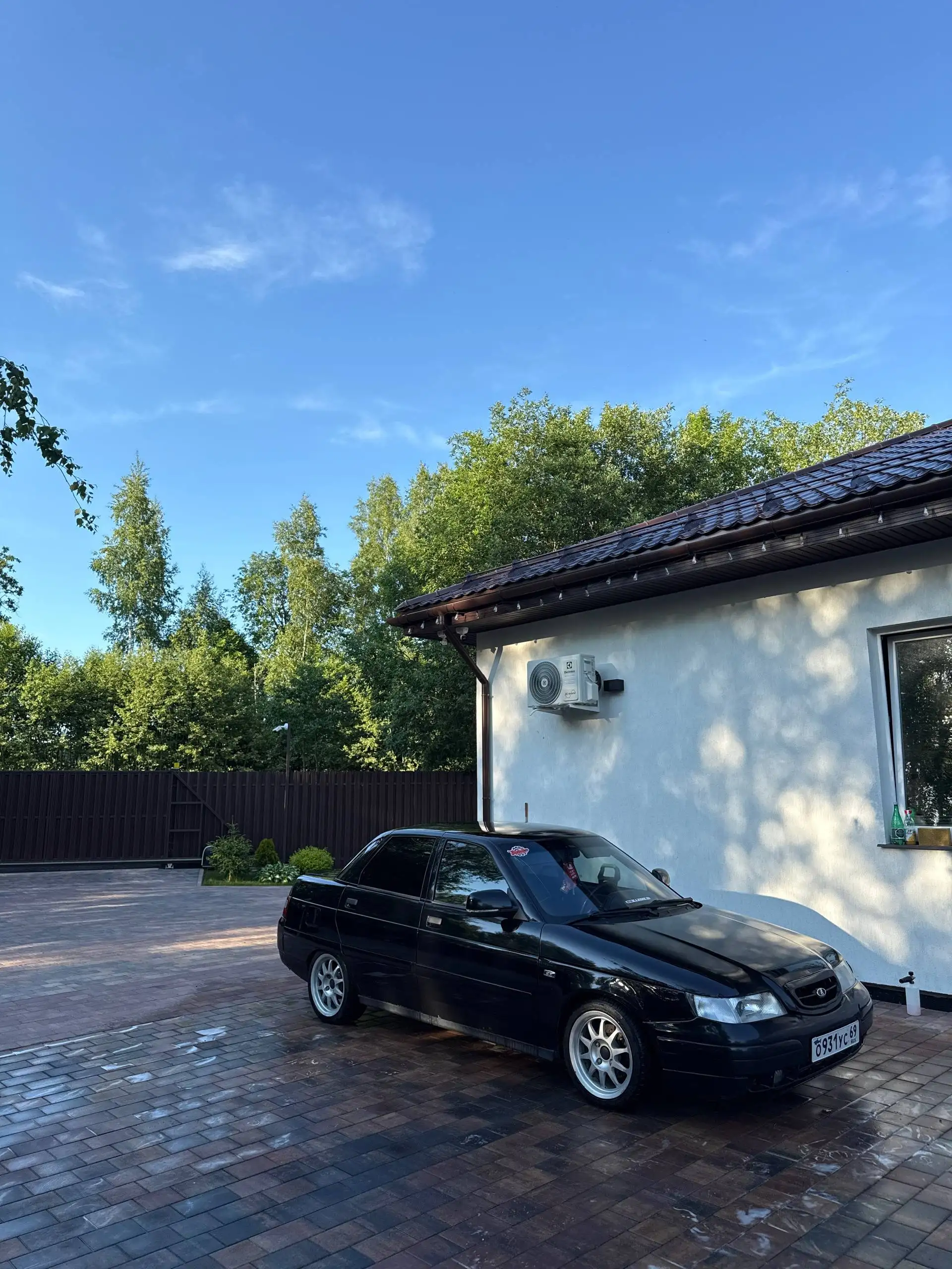 Срочная продажа авто: мотор и коробка идеал, нужно ЛКП и подвеска - Авто в Тверь