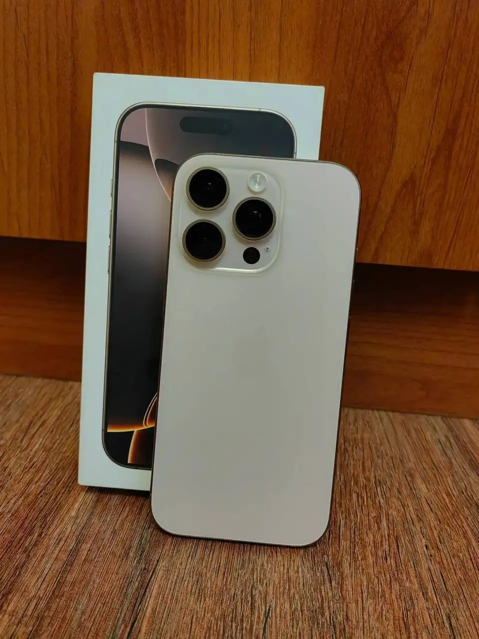 Продам iPhone 16 Pro - Смартфоны и телефоны (Электроника) в Тверь