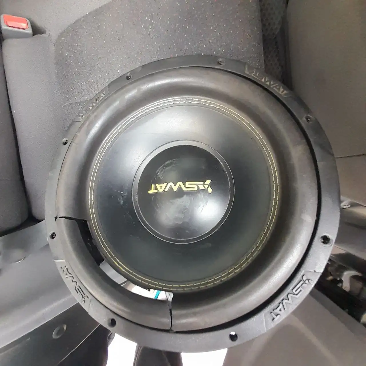 Рабочий динамик под ремонт - Аудиотехника (Электроника) в Тверь