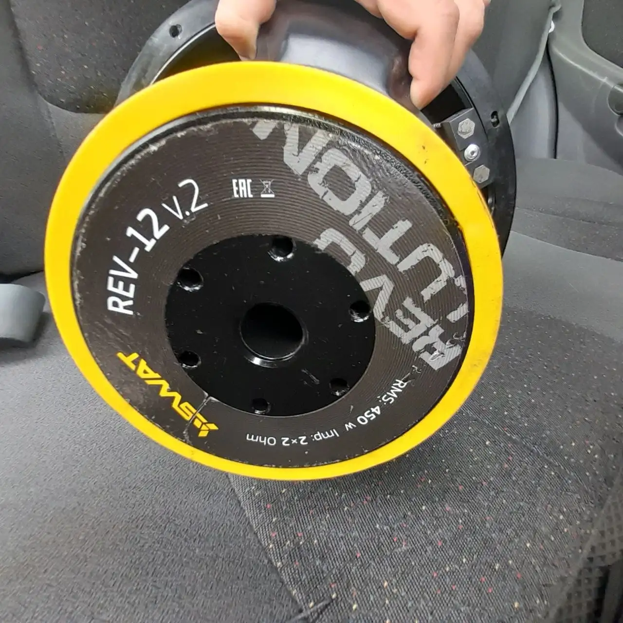 Рабочий динамик под ремонт - Аудиотехника (Электроника) в Тверь