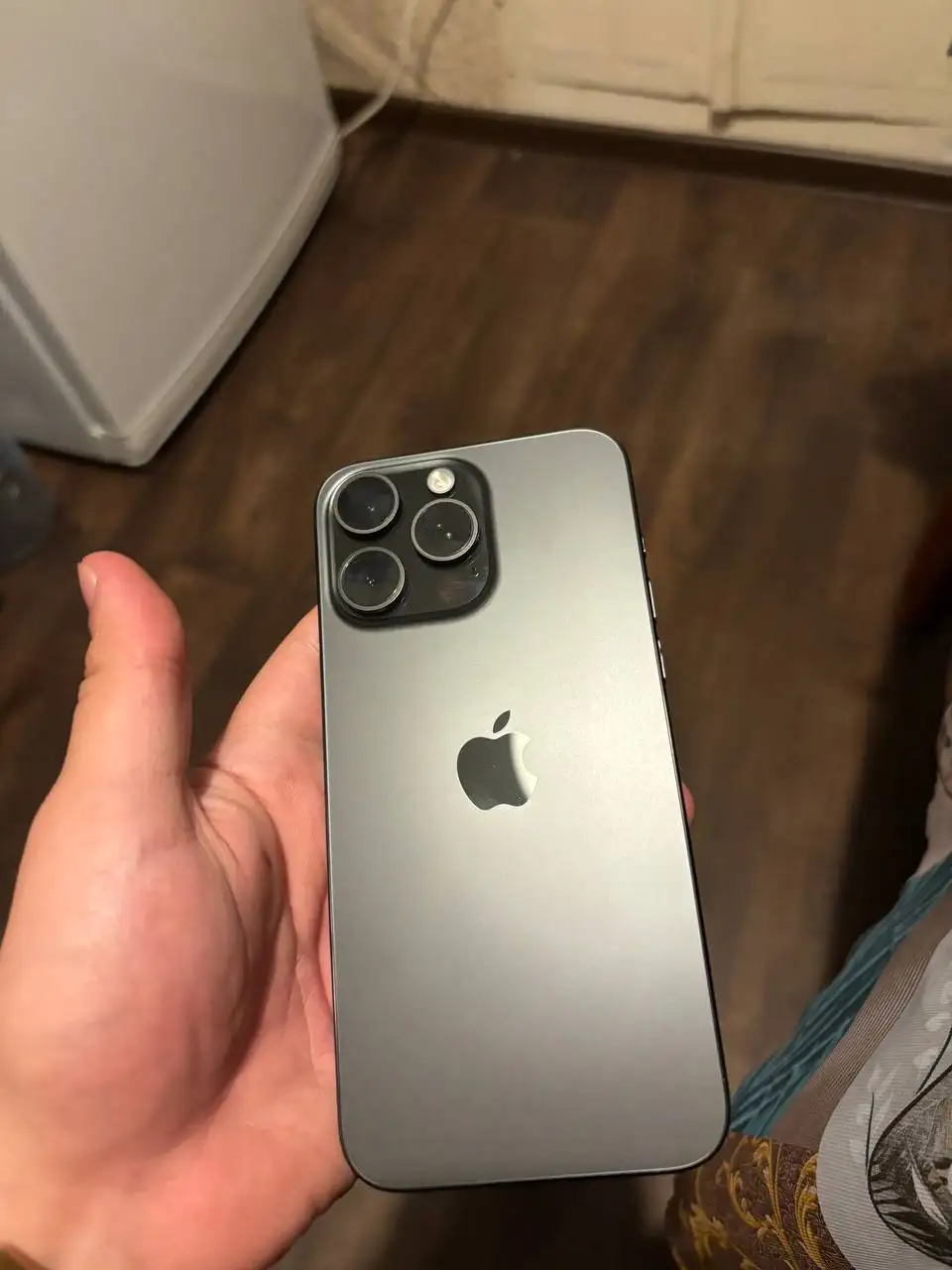 Продам/обменяю iPhone 15 Pro Max на модель выше - Смартфоны (Электроника) в Тверь
