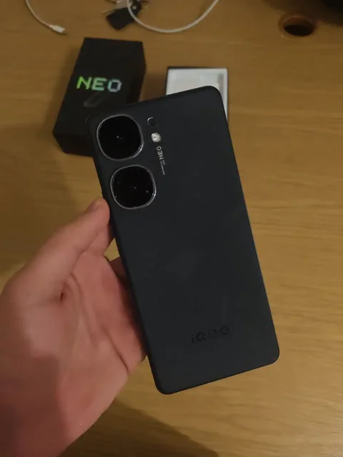vivo IQOO Neo 9SP+ 256GB - Смартфоны в Тверь
