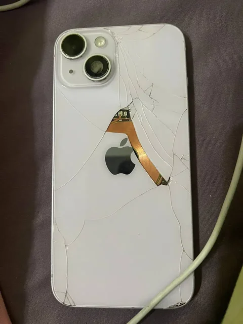 Продажа iPhone 14 128GB с дефектами - null в Тверь