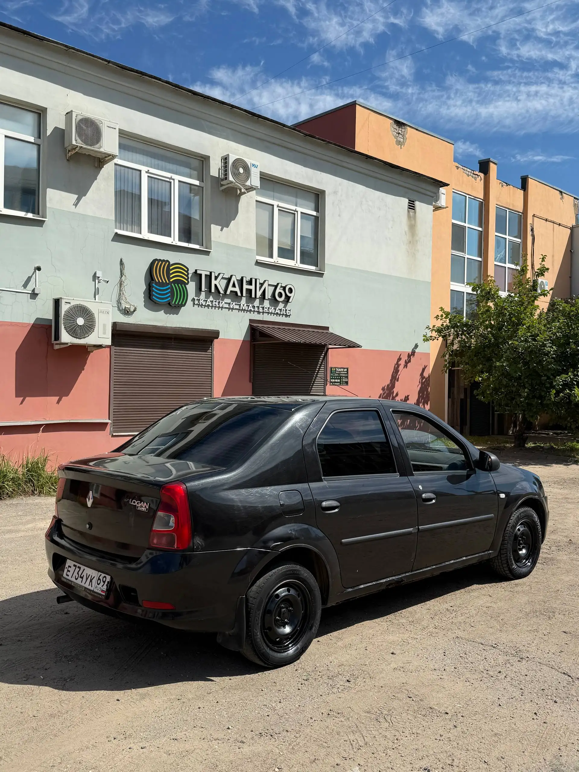 Продажа Renault Logan 2011 - Легковые автомобили (Авто) в Тверь
