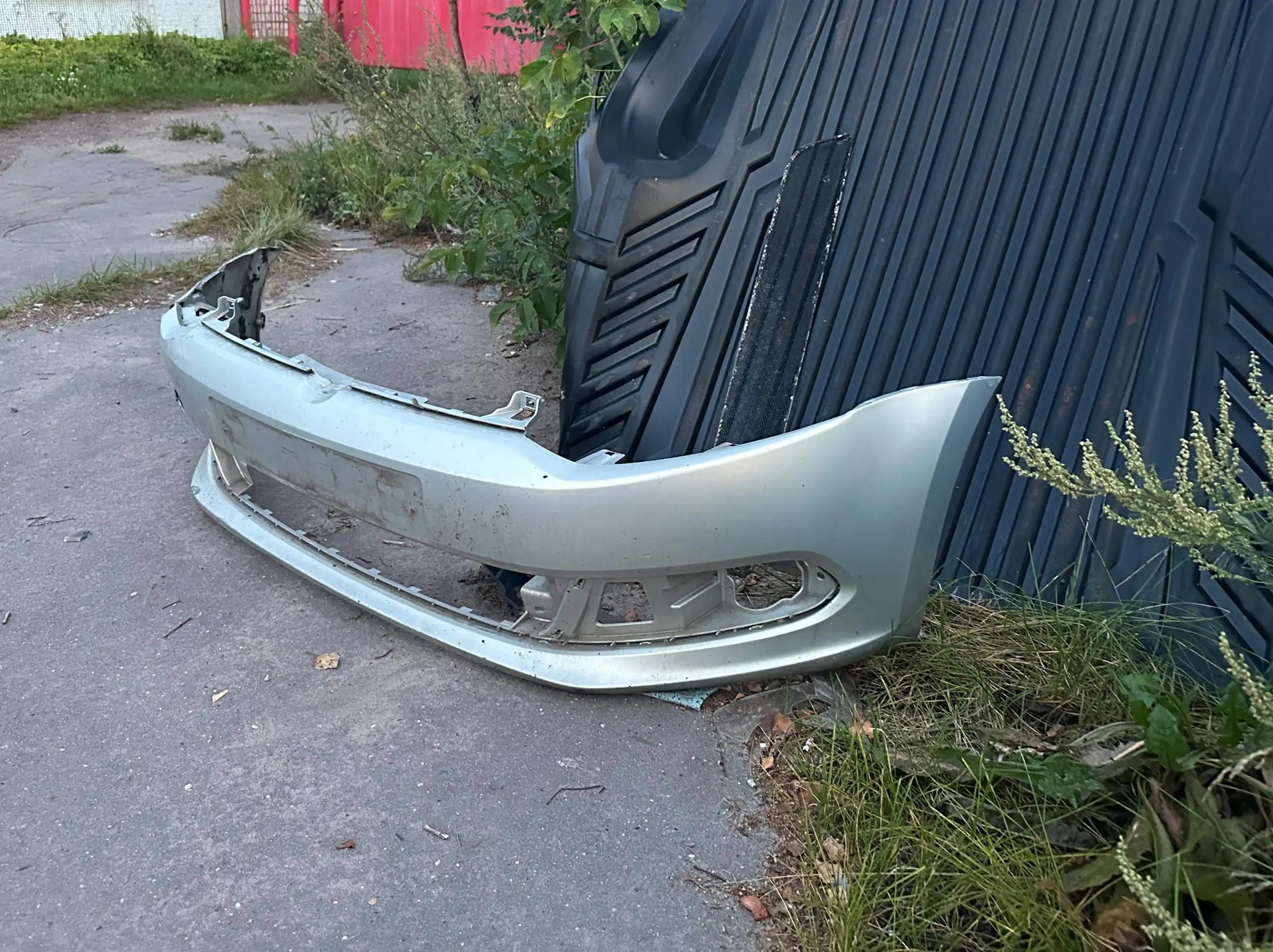 Бампер передний на VW Polo - Запчасти (Авто) в Тверь