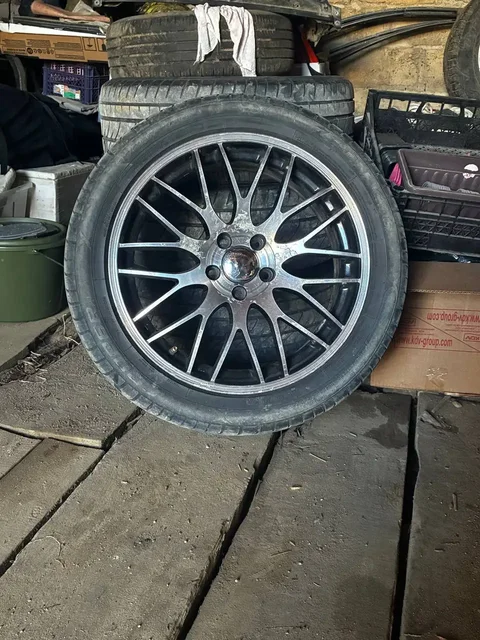 Продам диски R17 5x105 со стиральной резиной - Диски в Тверь