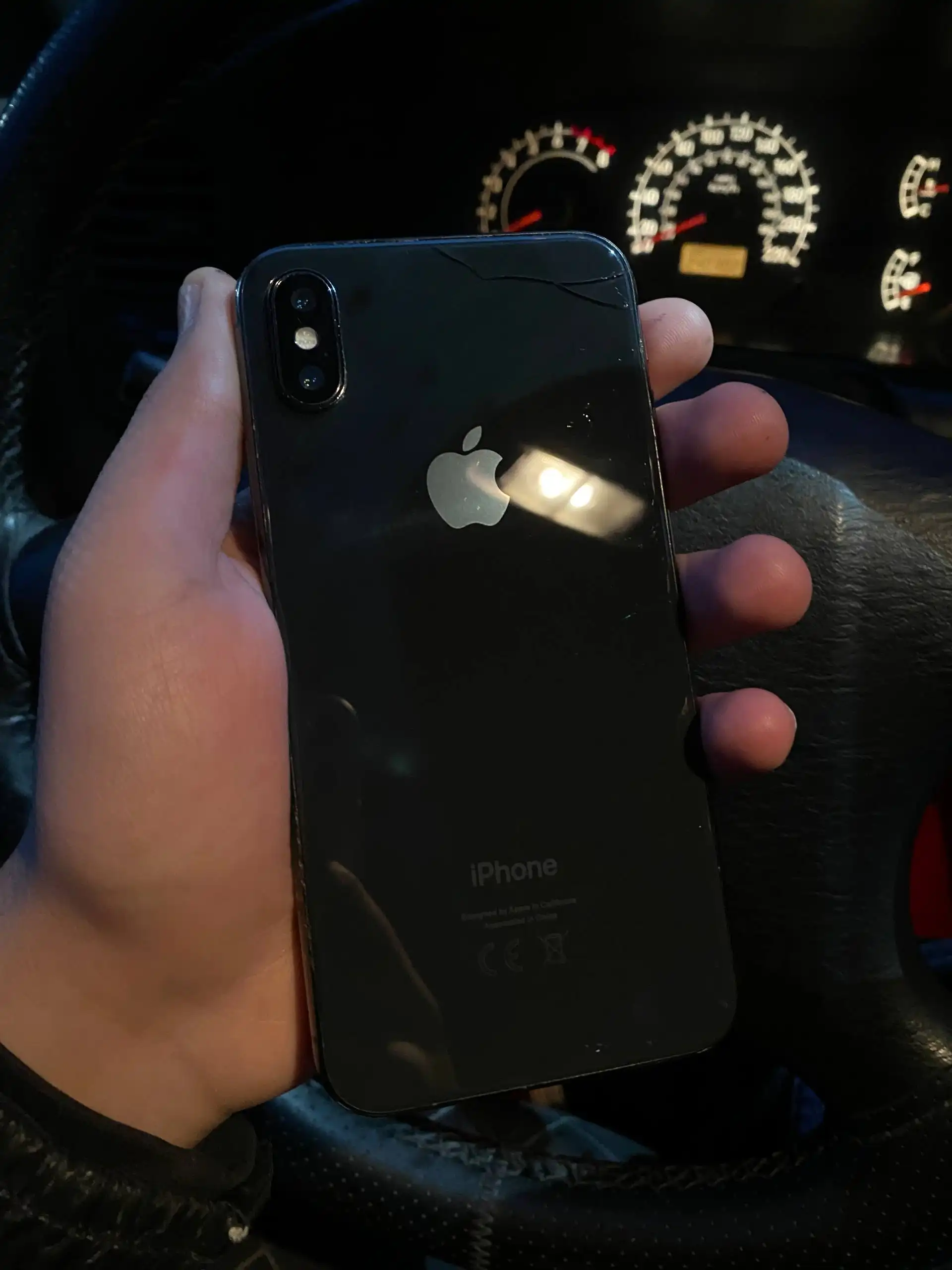 Продам iPhone X 64gb
