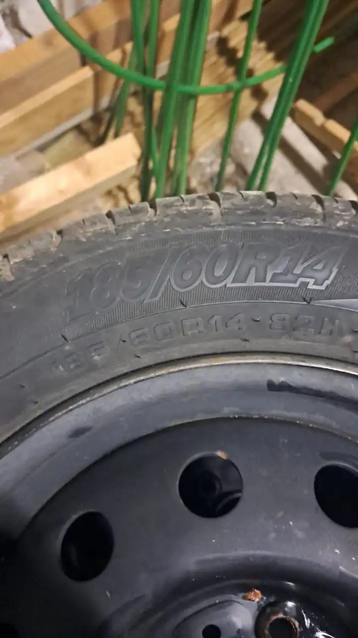 Продам Р14 лето комплект на дисках