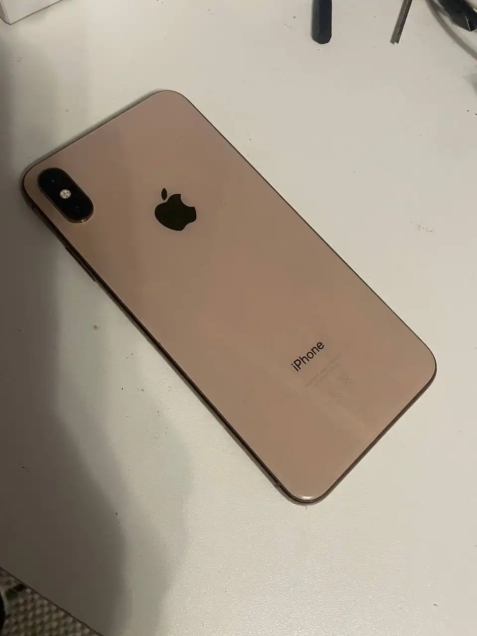 Обмен iPhone XS Max на iPhone XR