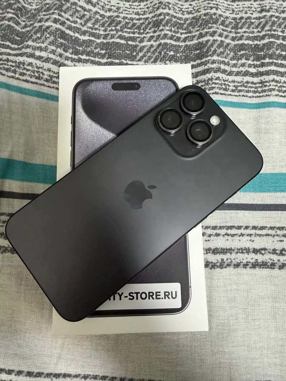 Продам iPhone 15 Pro Max