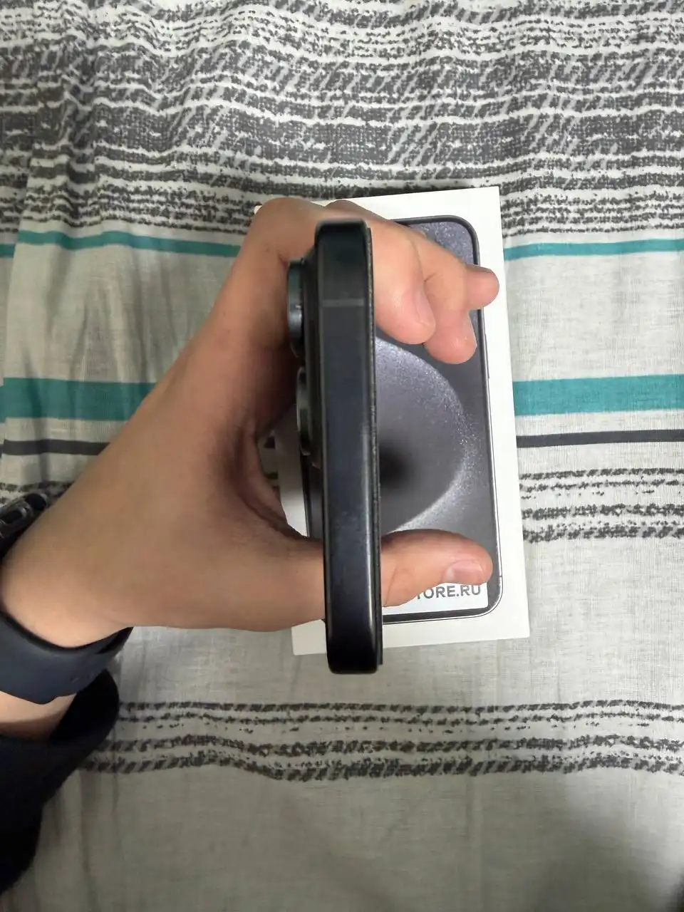 Продам iPhone 15 Pro Max