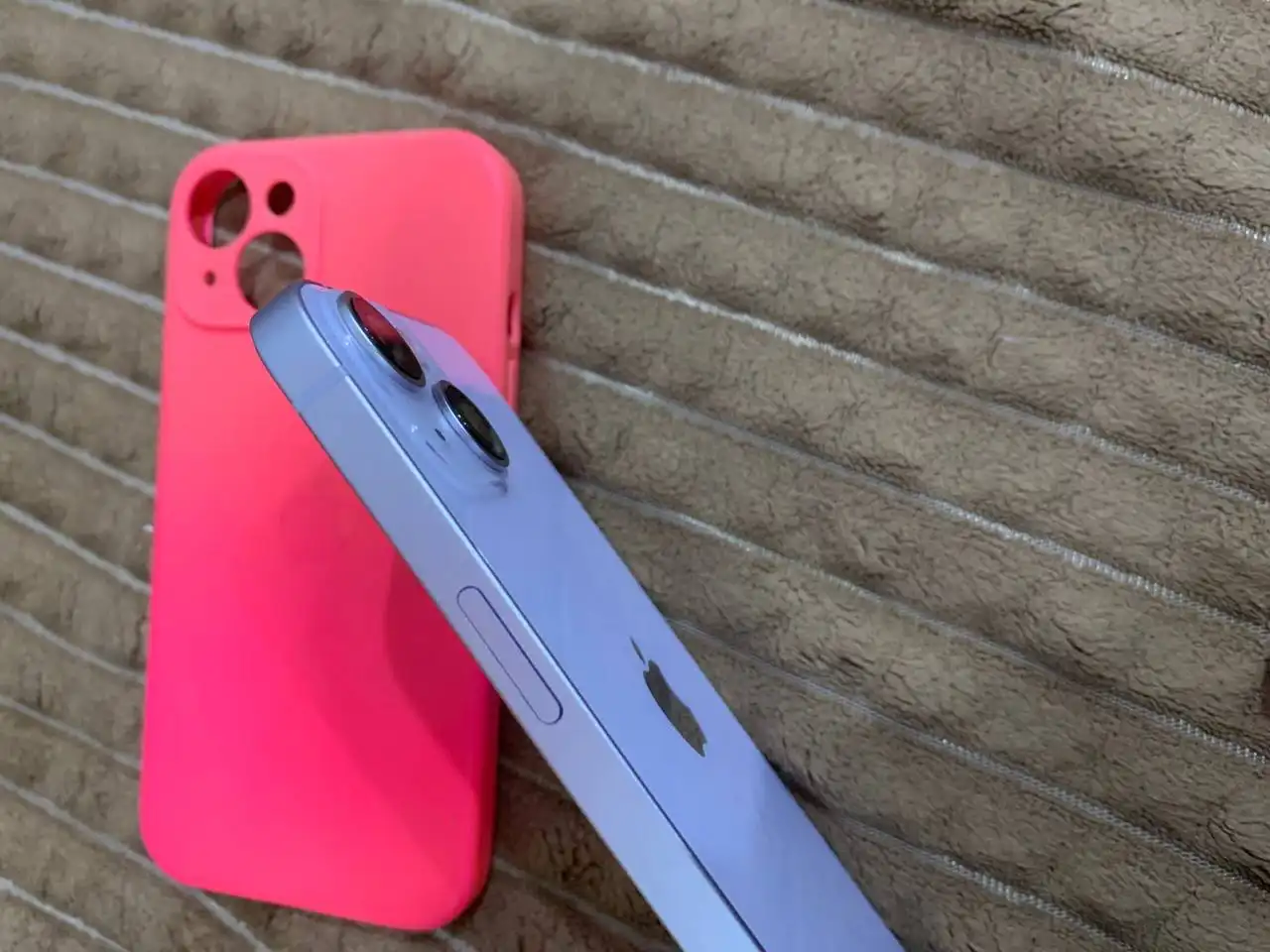 Продажа iPhone 14 128 ГБ фиолетовый