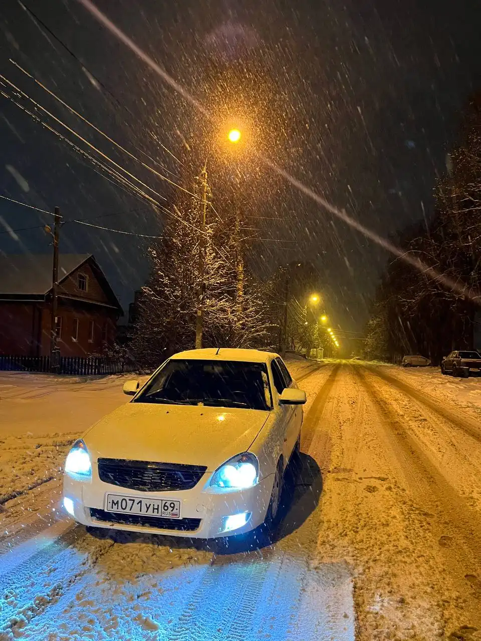 Продам Приору 2013 года