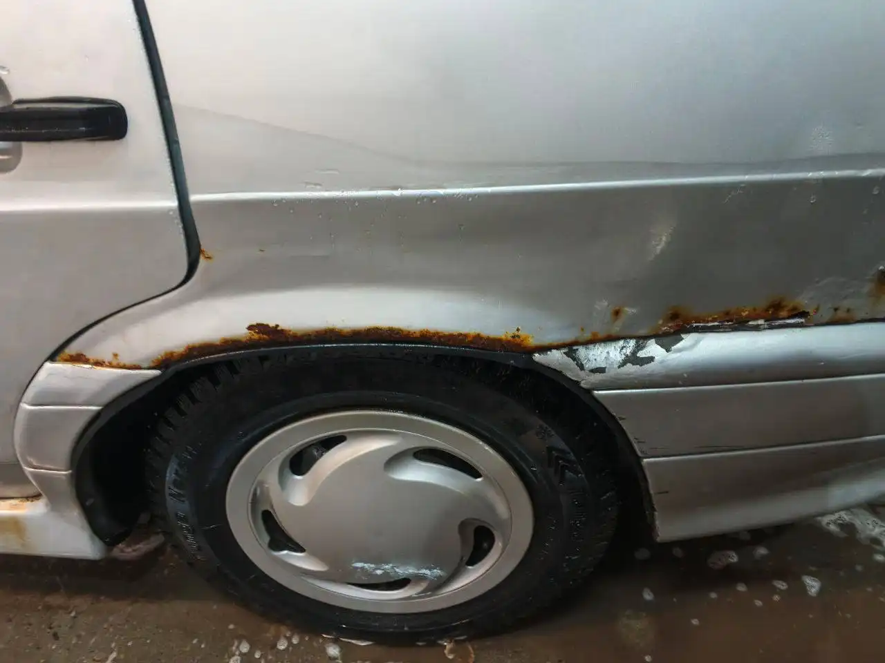 Обмен автомобиля 2004 года в Твери