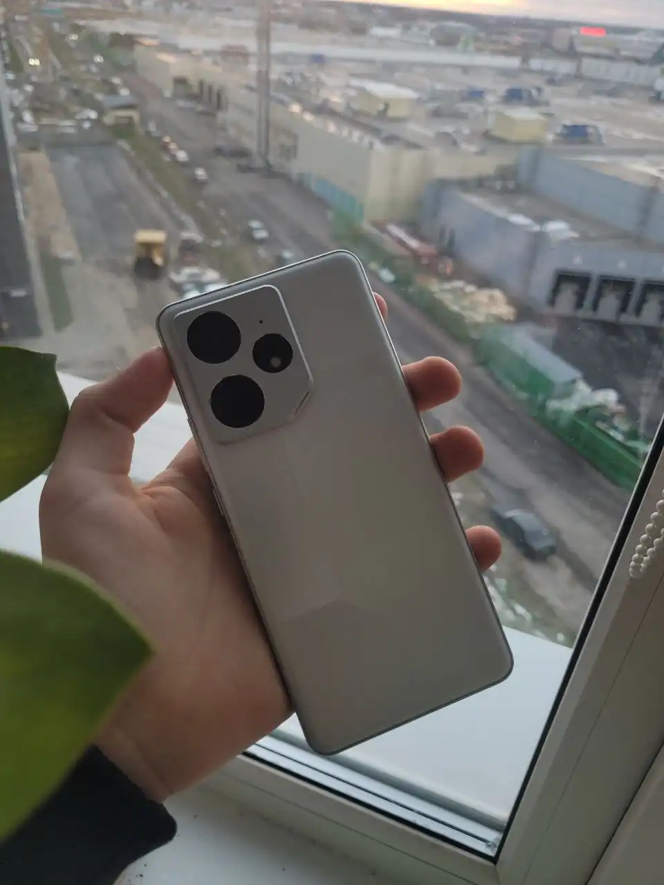 Продажа смартфонов Samsung Galaxy s20 fe, Realme neo 7, Samsung S10e