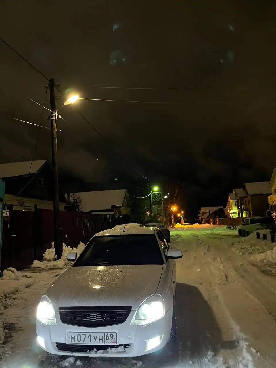 Продам Lada Priora 2013 года в отличном состоянии