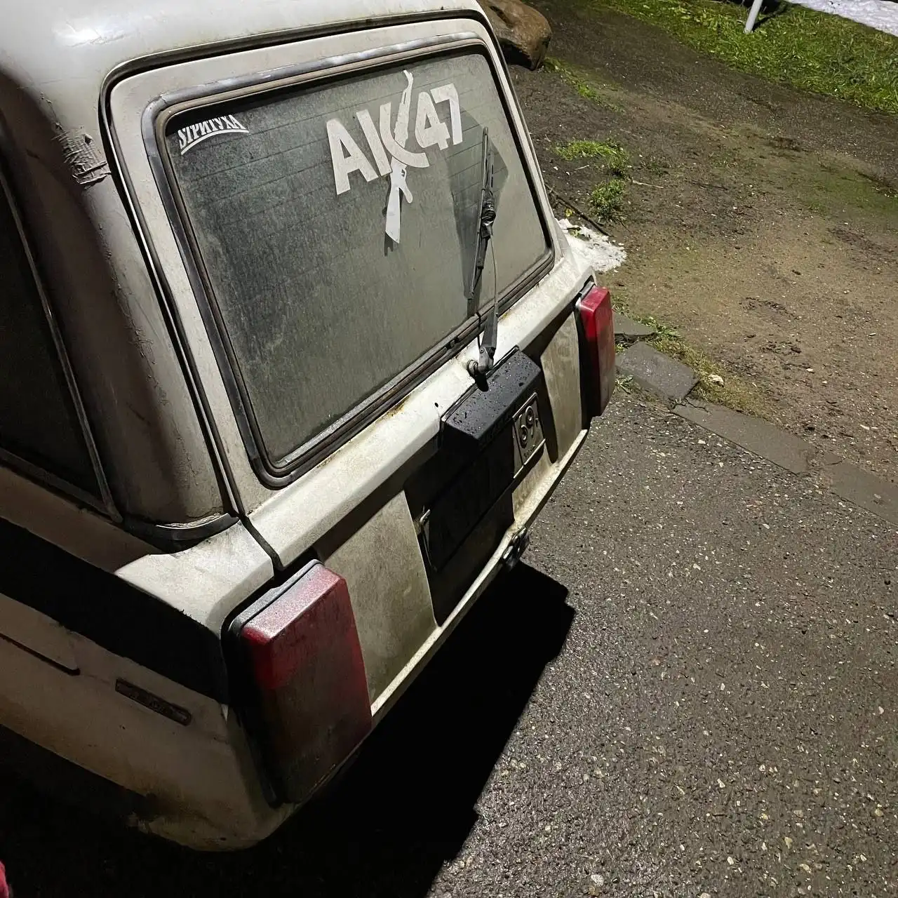 Автомобиль 40 на ходу с зимней резиной