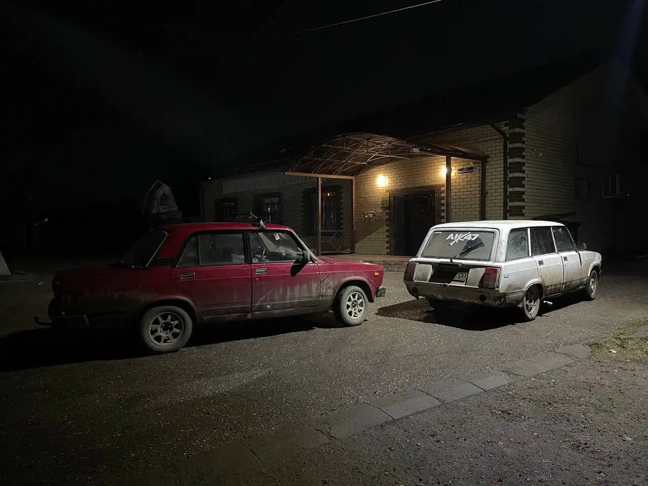 Автомобиль 40 на ходу с зимней резиной