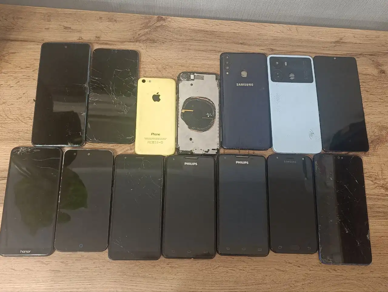 Продажа рабочих запчастей для авто и мото