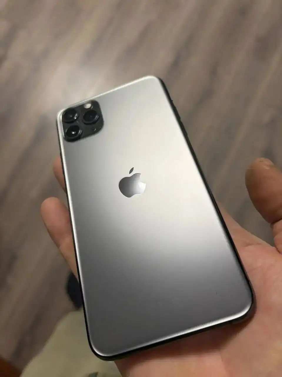 Продам iPhone 11 Pro Max 256GB