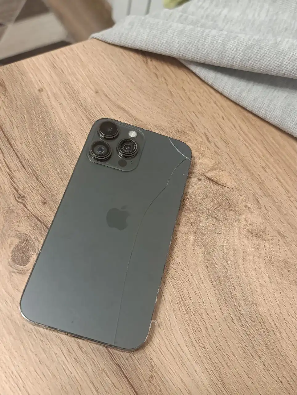 Продам iPhone XR 128 ГБ в Твери