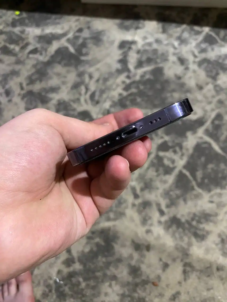 Продам 14 про в хорошем состоянии