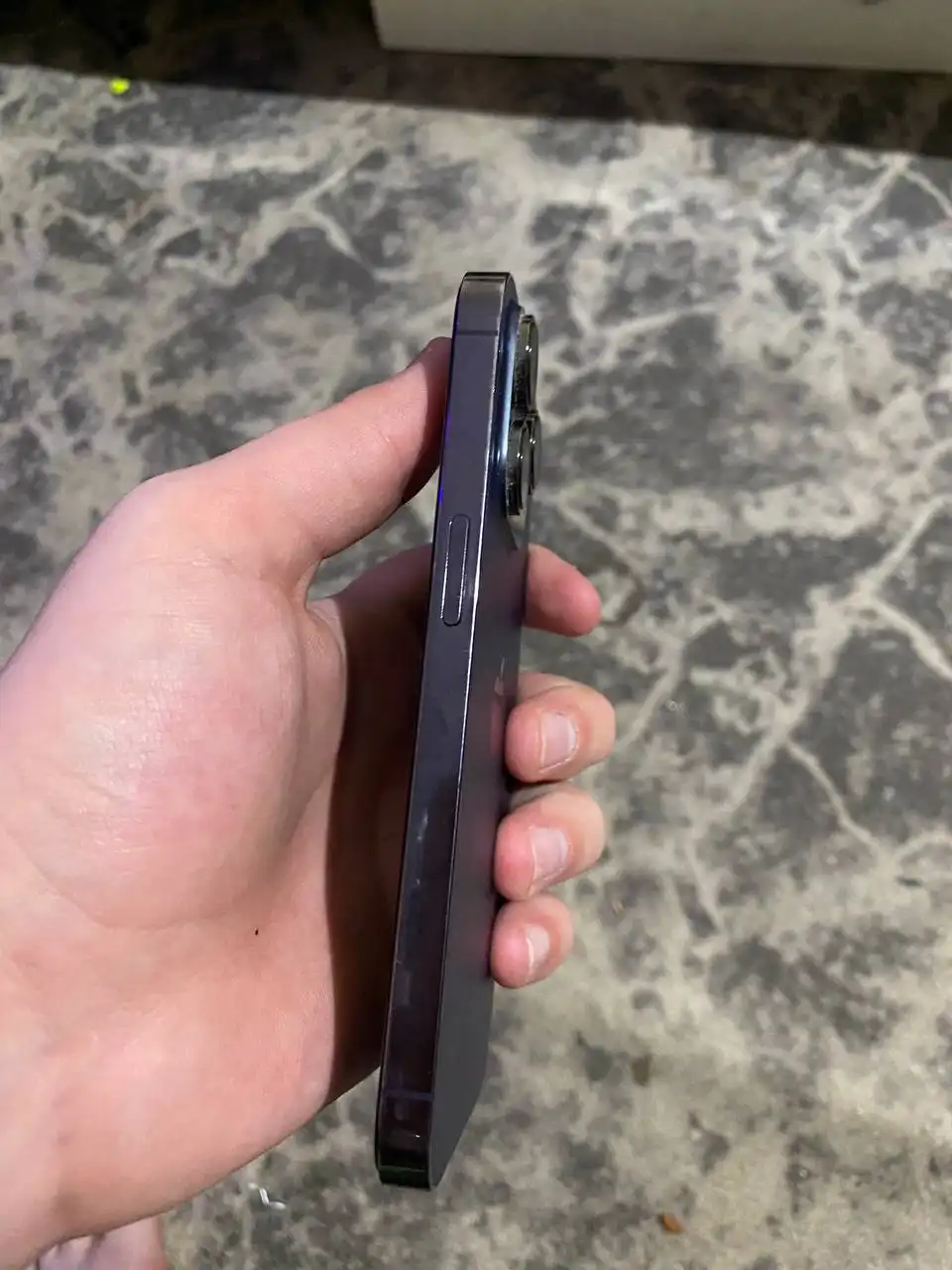 Продам 14 про в хорошем состоянии