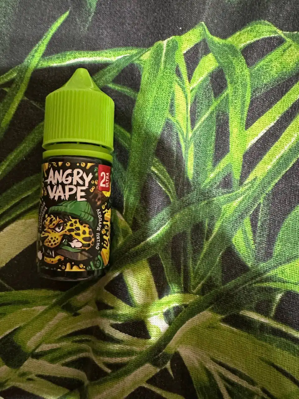 Продам жижку с вкусом ананас - Вейп-жидкости (Электроника) в Магнитогорск