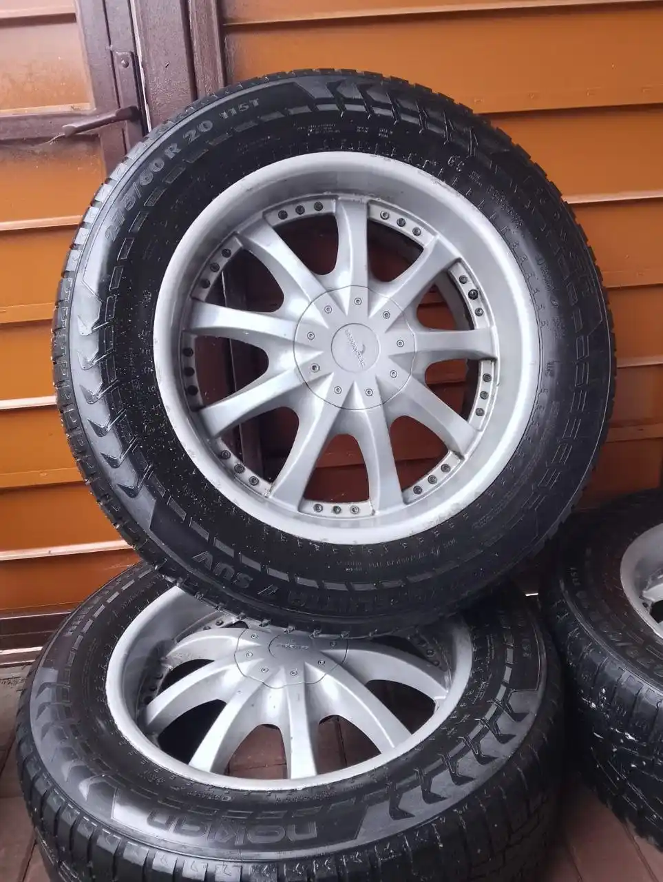 Шины 275/60 R20 хакапелита для Cadillac Escalade и Chevrolet Tahoe - Авто в Подольск