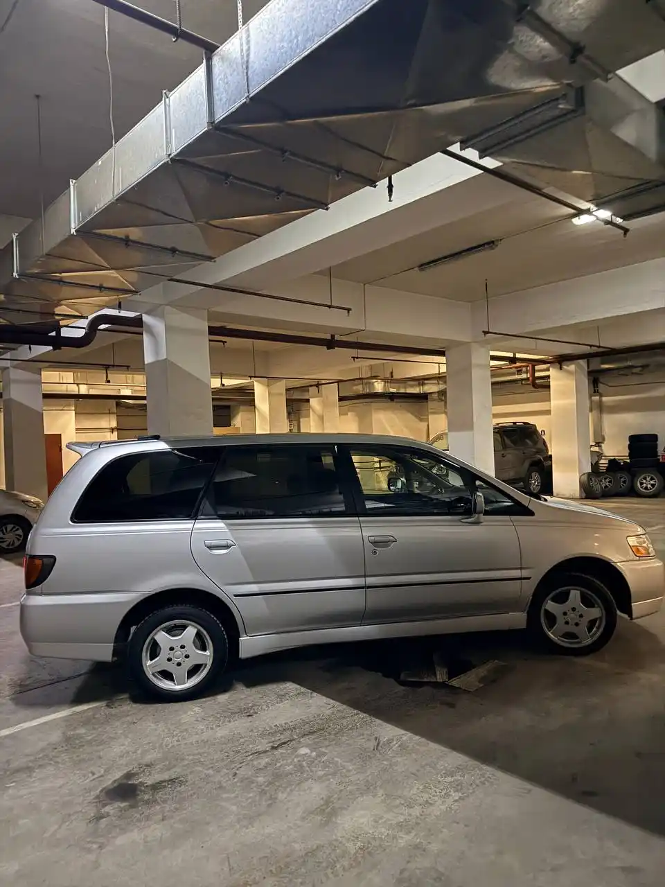 Продажа автомобиля Toyota Land Cruiser Prado