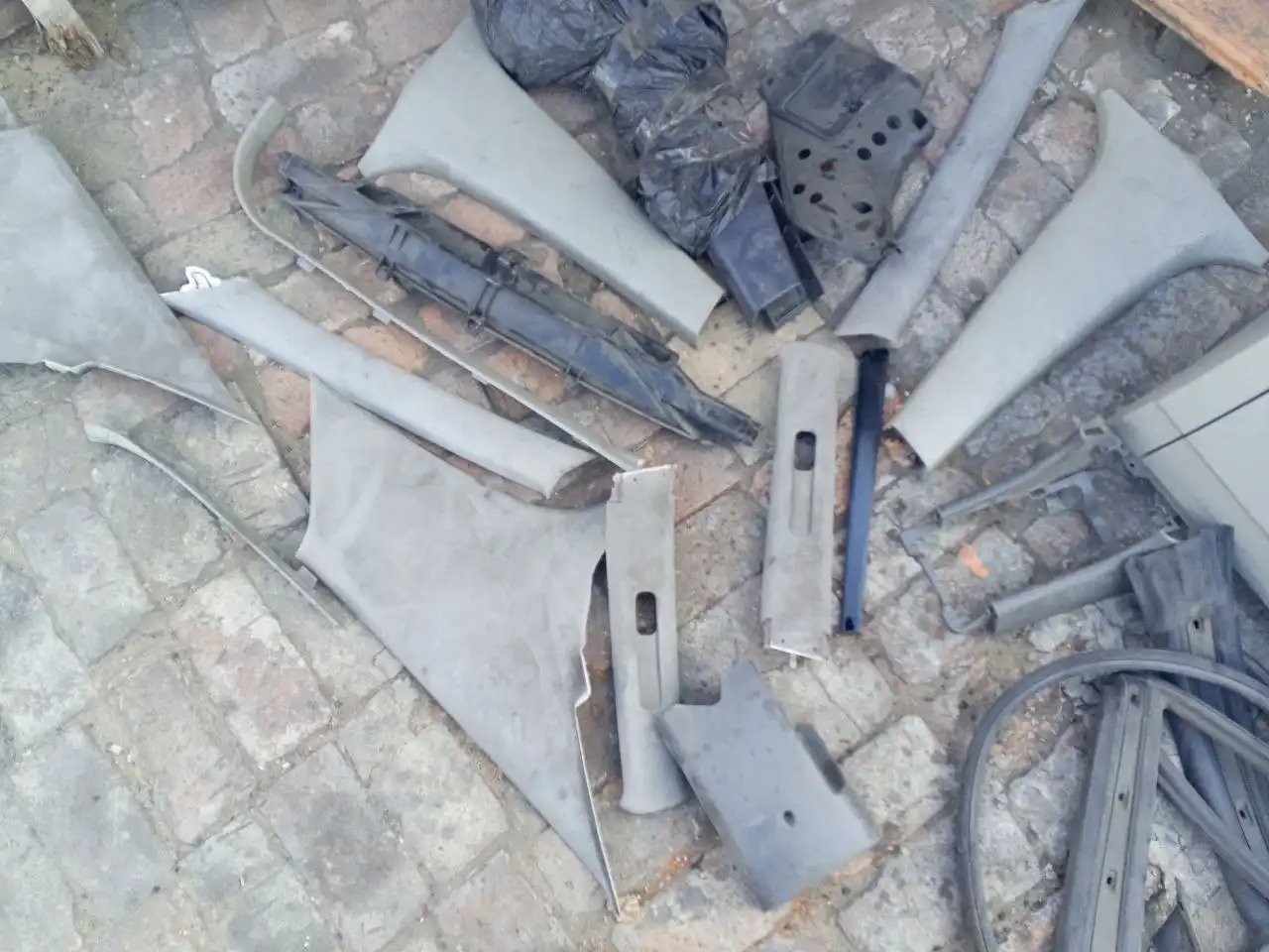 Запчасти на Клюгер и Чайзер