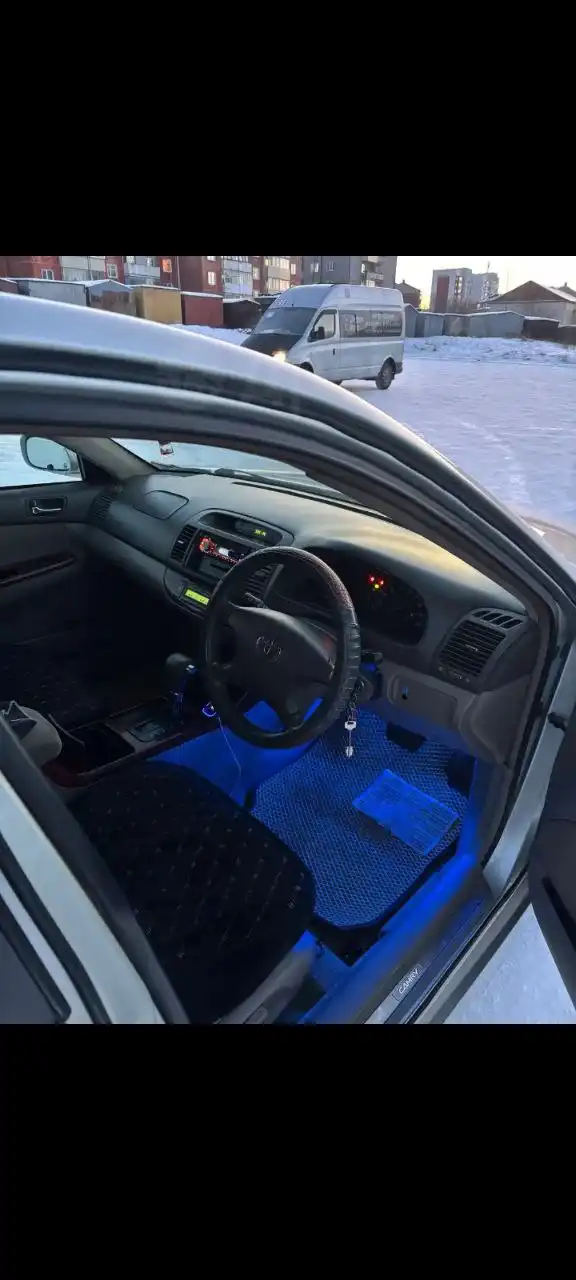Продам Toyota Camry 2001 года в отличном состоянии